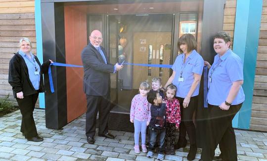 Nadhim Zahawi MP opens the Bright Stars Nursery in Bidford